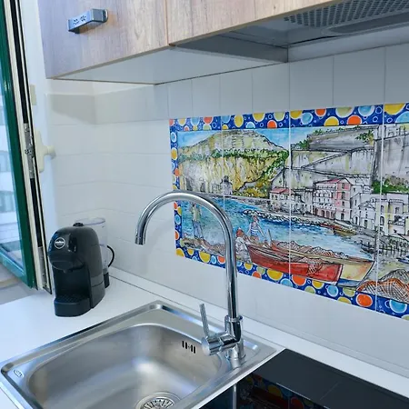 アパート La Brezza ピアーノ・ディ・ソッレント